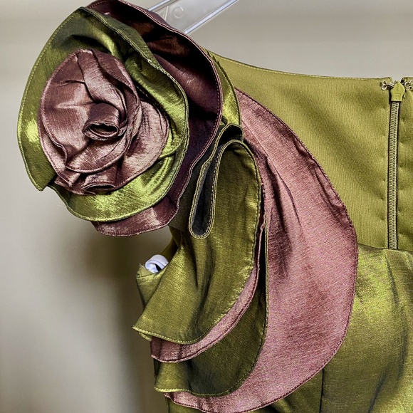 Social Occasions by Mon Cheri Dress - Picture 3 of 4